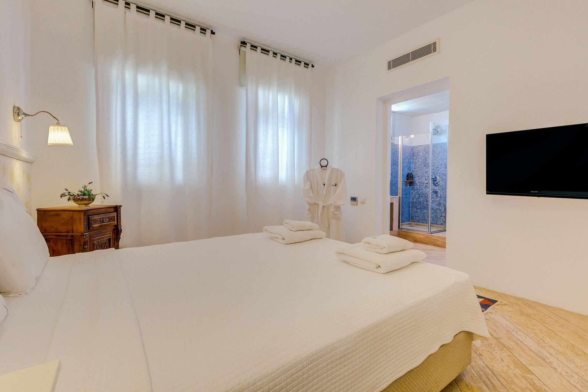 Ev Bharat Butique Hotel, Alacati Exterior photo