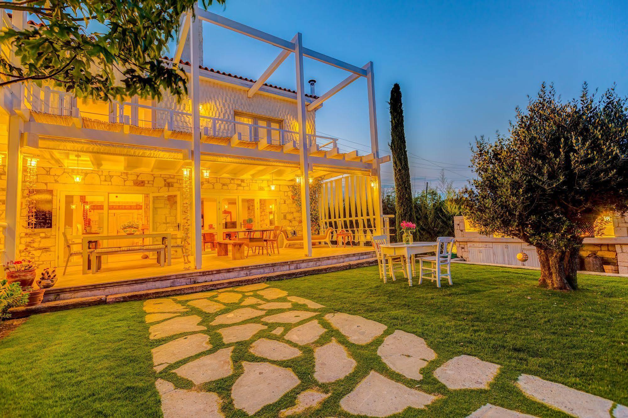 Ev Bharat Butique Hotel, Alacati Exterior photo